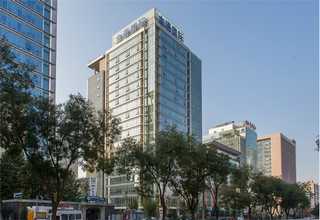 深圳30W快充芯片体积小散热快等优点